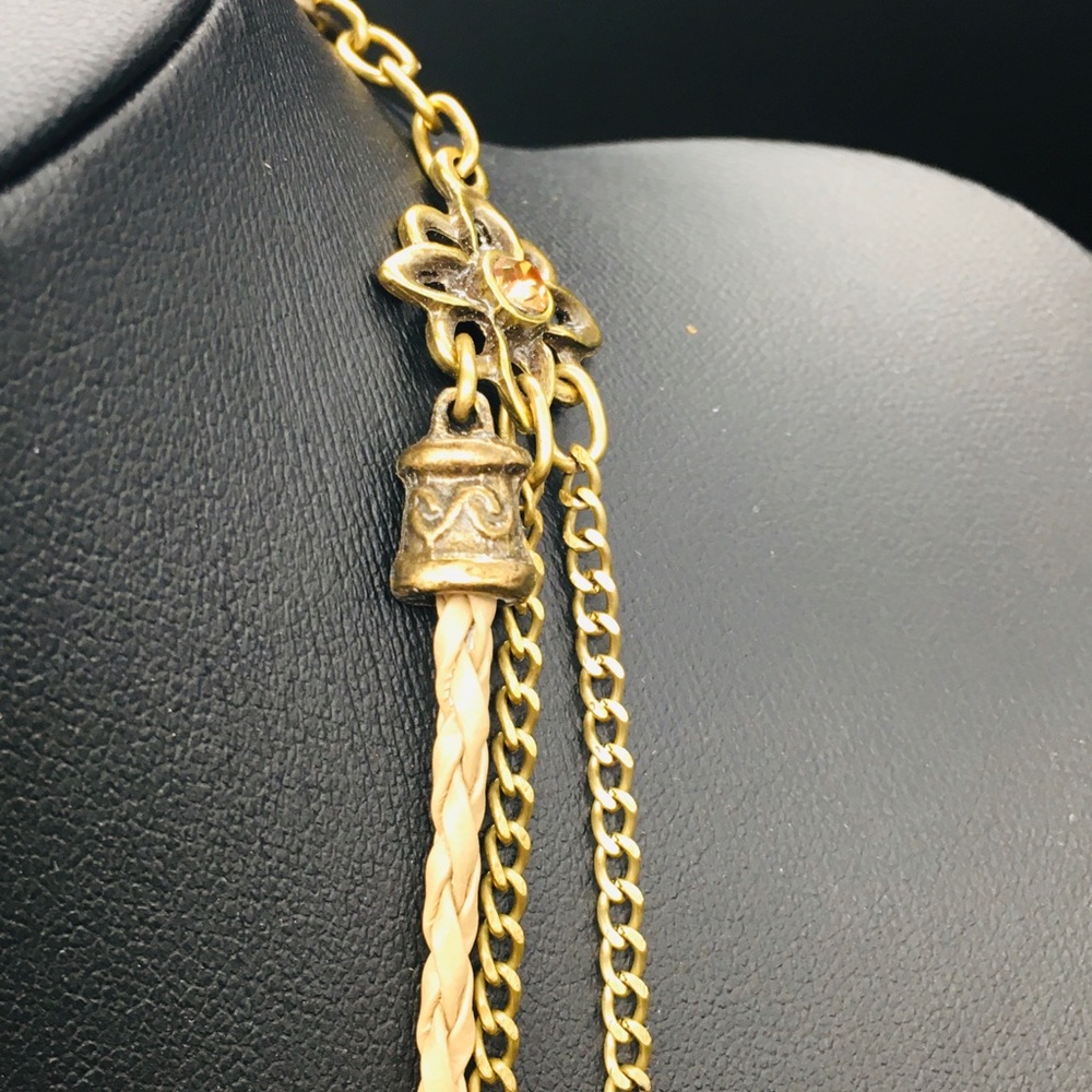 Triple necklace - Picture 7 of 7